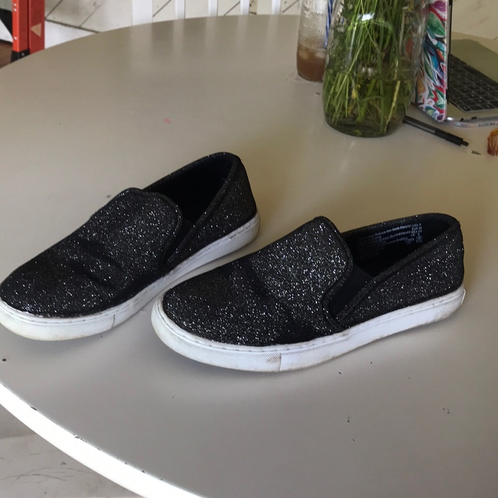 Brash sneakers slip on navy shimmer women’s 8.